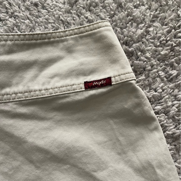 Y2K Vintage Angels 2000s Tan Low-Rise Shorts With Belt - Picture 3 of 7